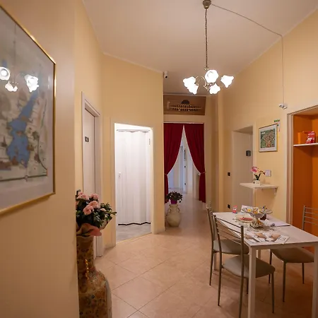 Opera Et Love - 200M Dall'Arena E Parcheggio Convenzionato Vendégház 3*