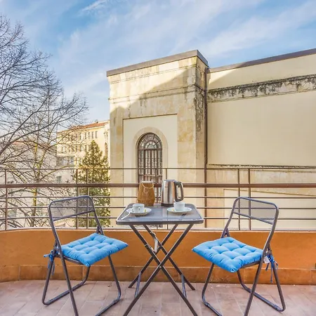 Opera Et - 200m Dall'arena Con Convenzione Per Parcheggio E Colazione In Pasticceria Adiacente 3*