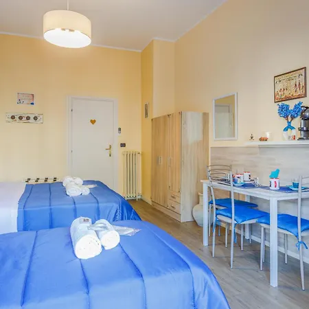 Opera Et - 200m Dall'arena Con Convenzione Per Parcheggio E Colazione In Pasticceria Adiacente 3*