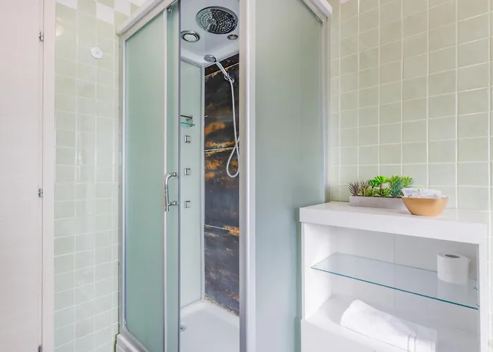 Opera Et - 200m Dall'arena Con Convenzione Per Parcheggio E Colazione In Pasticceria Adiacente 게스트하우스