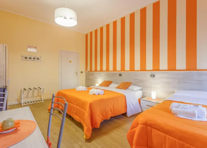 Opera Et - 200m Dall'arena Con Convenzione Per Parcheggio E Colazione In Pasticceria Adiacente 베로나